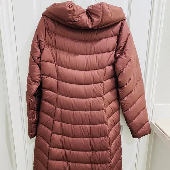 Patagonia Downtown Down Parka Jacket - Picture 3 of 13